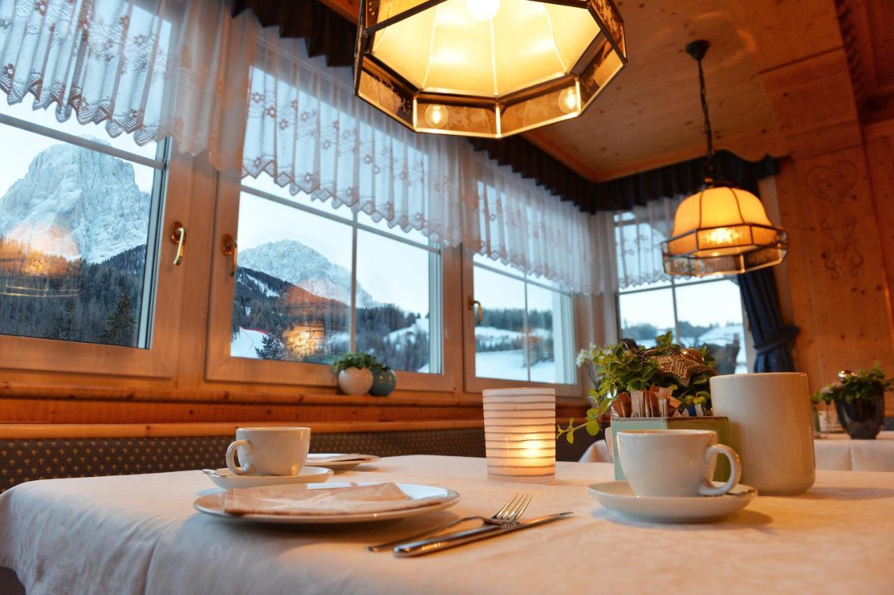 Garni Hotel Max Santa Cristina Val Gardena Eksteriør billede